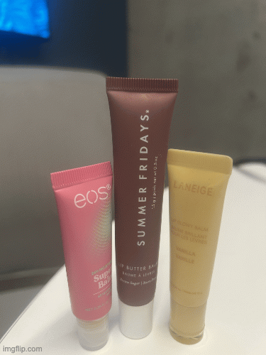 Dolly zoom effect animation showing perspective distortion